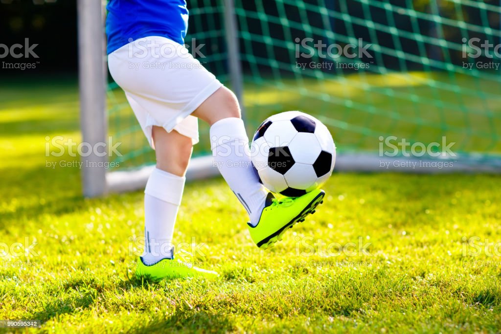 Detail Football Players Pictures Download Nomer 50