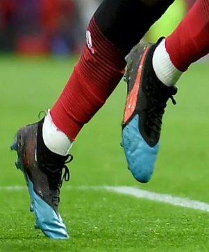 Detail Football Shoes Are Called Nomer 50