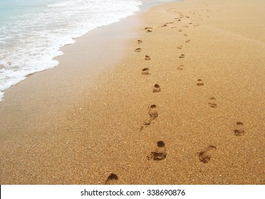 Detail Footprints In Sand Clipart Nomer 25