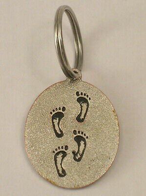 Detail Footprints In The Sand Keychain Nomer 34