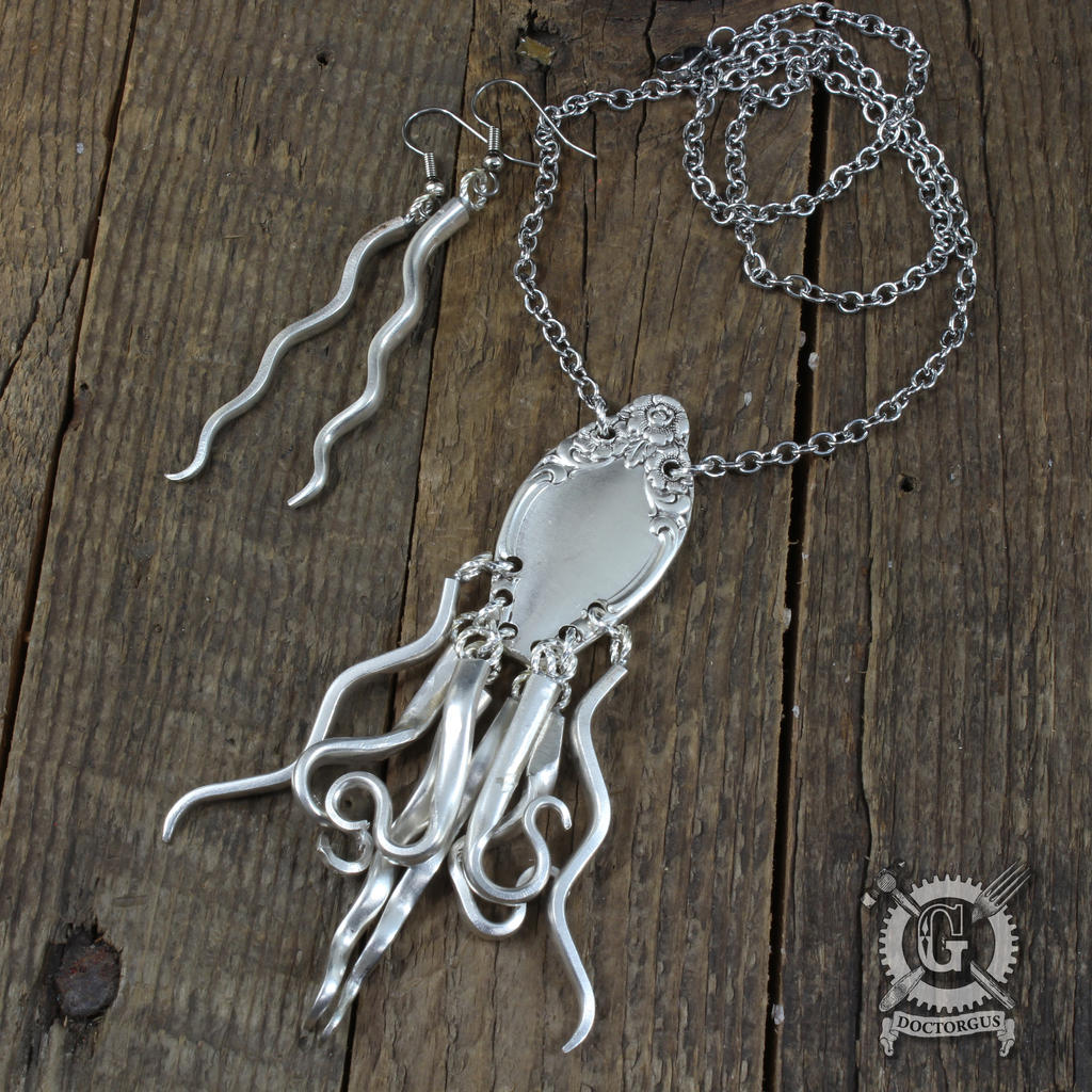 Detail Fork Octopus Necklace Nomer 30