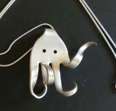 Detail Fork Octopus Necklace Nomer 42