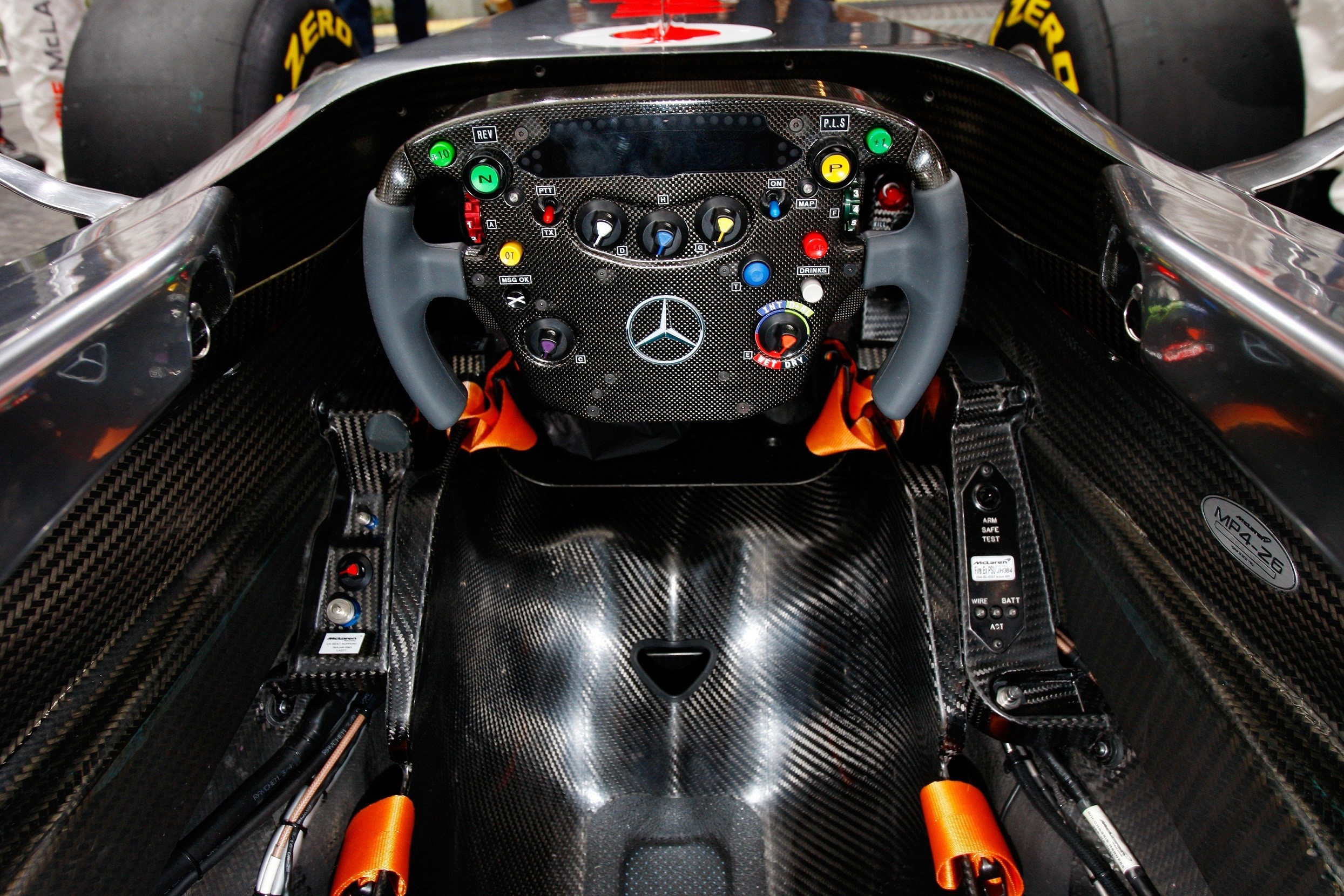 Detail Formula 1 Wallpaper Nomer 23