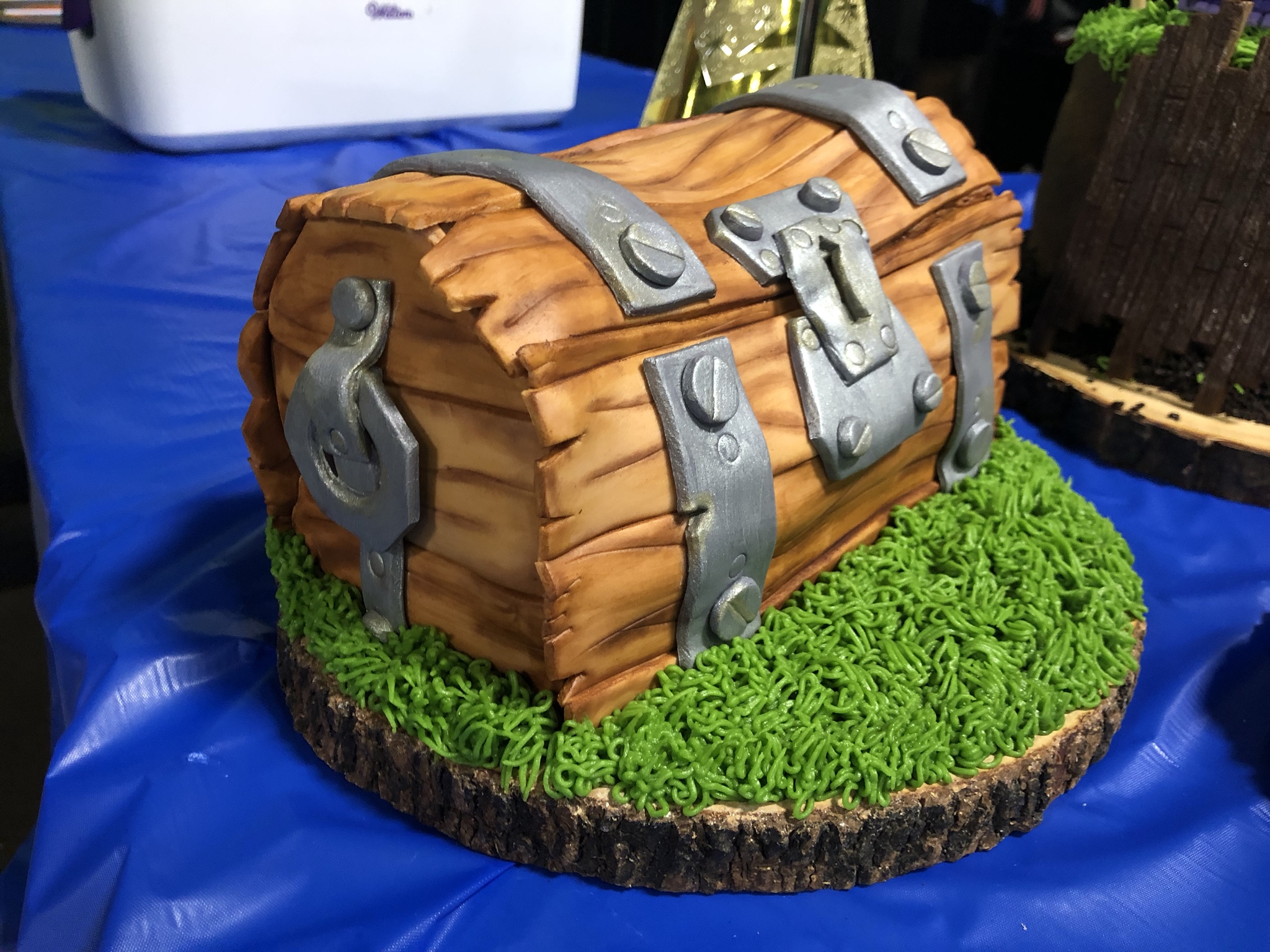 Detail Fortnite Treasure Chest Cake Nomer 29