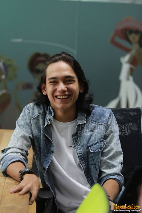 Detail Foto Adipati Dolken Terbaru Nomer 2