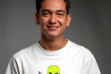 Detail Foto Adipati Dolken Terbaru Nomer 17