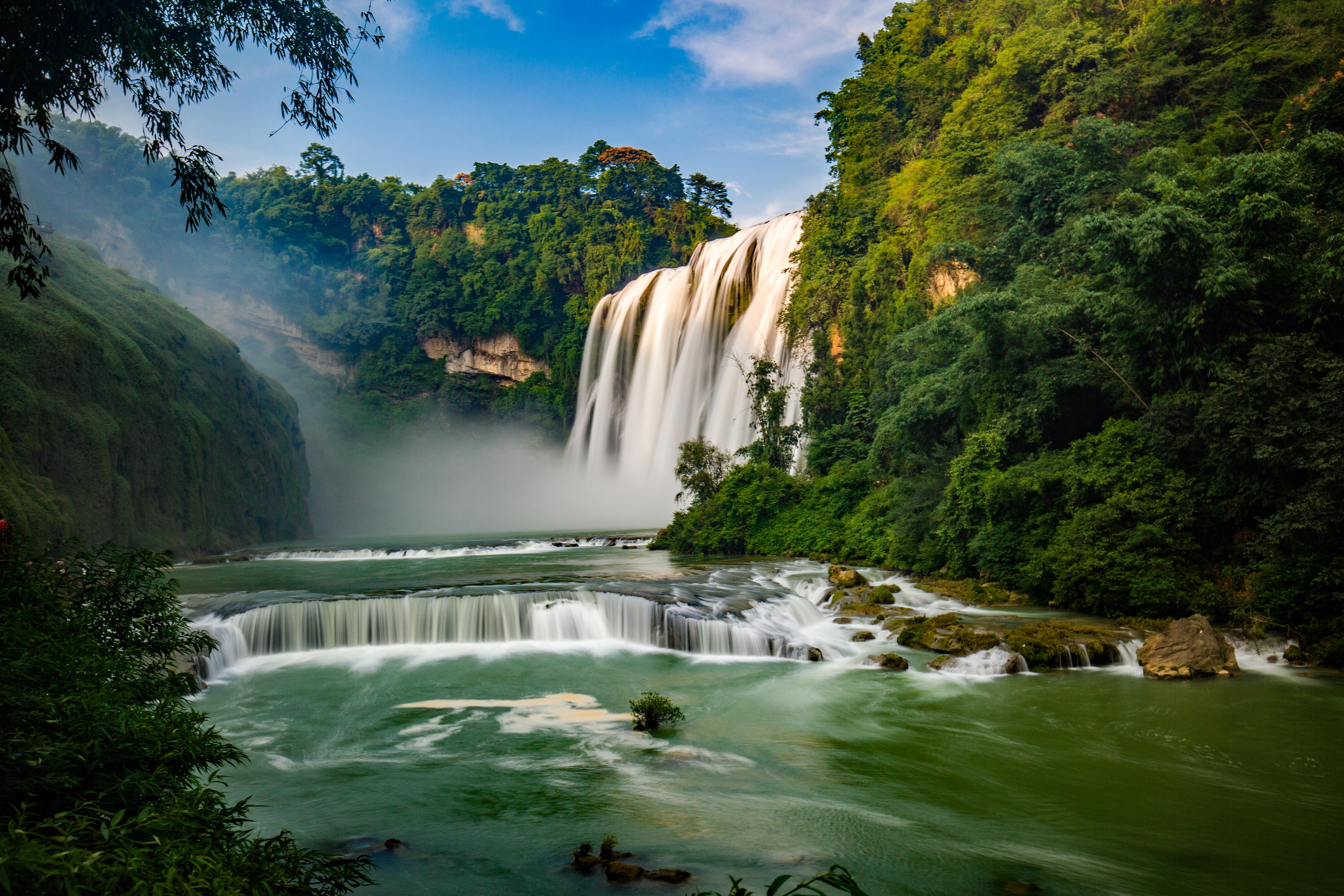 Detail Foto Air Terjun Bergerak Nomer 44