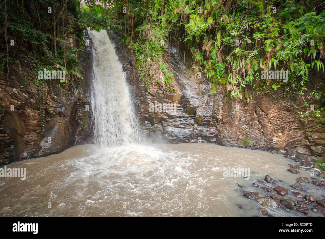 Detail Foto Air Terjun Di Indonesia Nomer 33