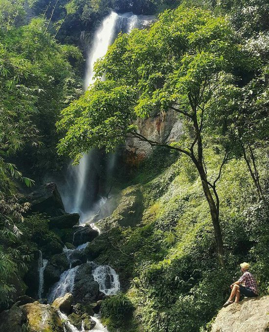 Detail Foto Air Terjun Indah Nomer 22