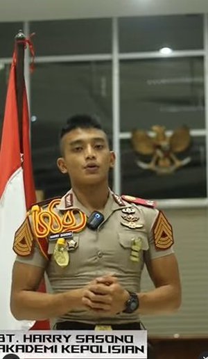 Detail Foto Akpol Ganteng Nomer 9