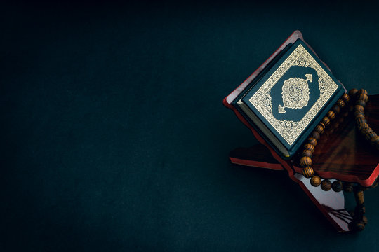 Detail Foto Al Quran Dan Tasbih Nomer 17