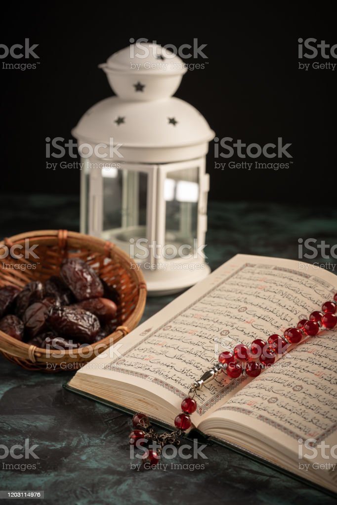 Detail Foto Al Quran Dan Tasbih Nomer 10