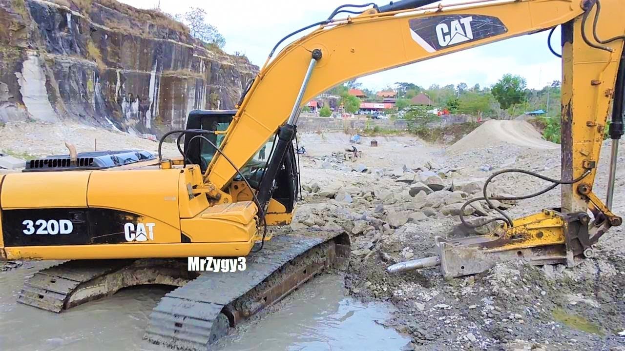 Detail Foto Alat Berat Excavator Nomer 4