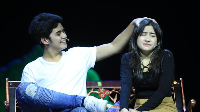 Detail Foto Aliando Dan Prilly Nomer 33