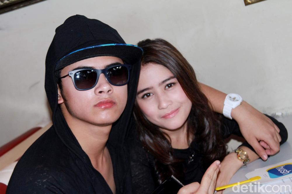 Detail Foto Aliando Dan Prilly Nomer 39