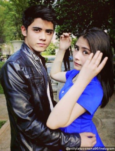 Detail Foto Aliando Dan Prilly Nomer 42