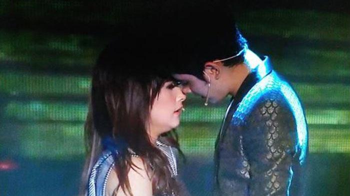 Detail Foto Aliando Dan Prilly Romantis Nomer 32