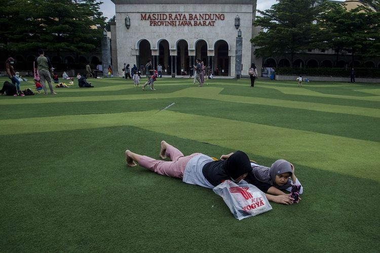 Detail Foto Alun Alun Bandung Nomer 3