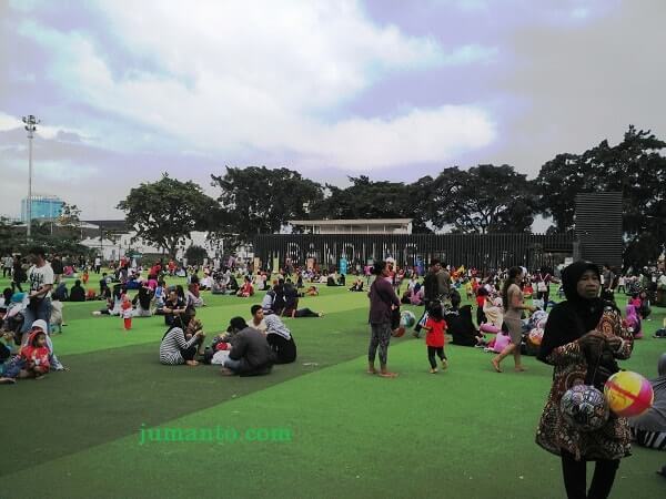 Detail Foto Alun Alun Bandung Nomer 43