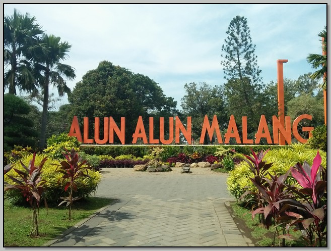 Detail Foto Alun Alun Malang Nomer 9