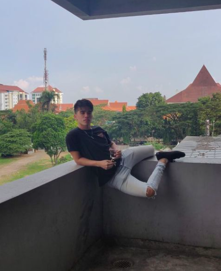 Detail Foto Alvin Jonathan Sindunata Nomer 31