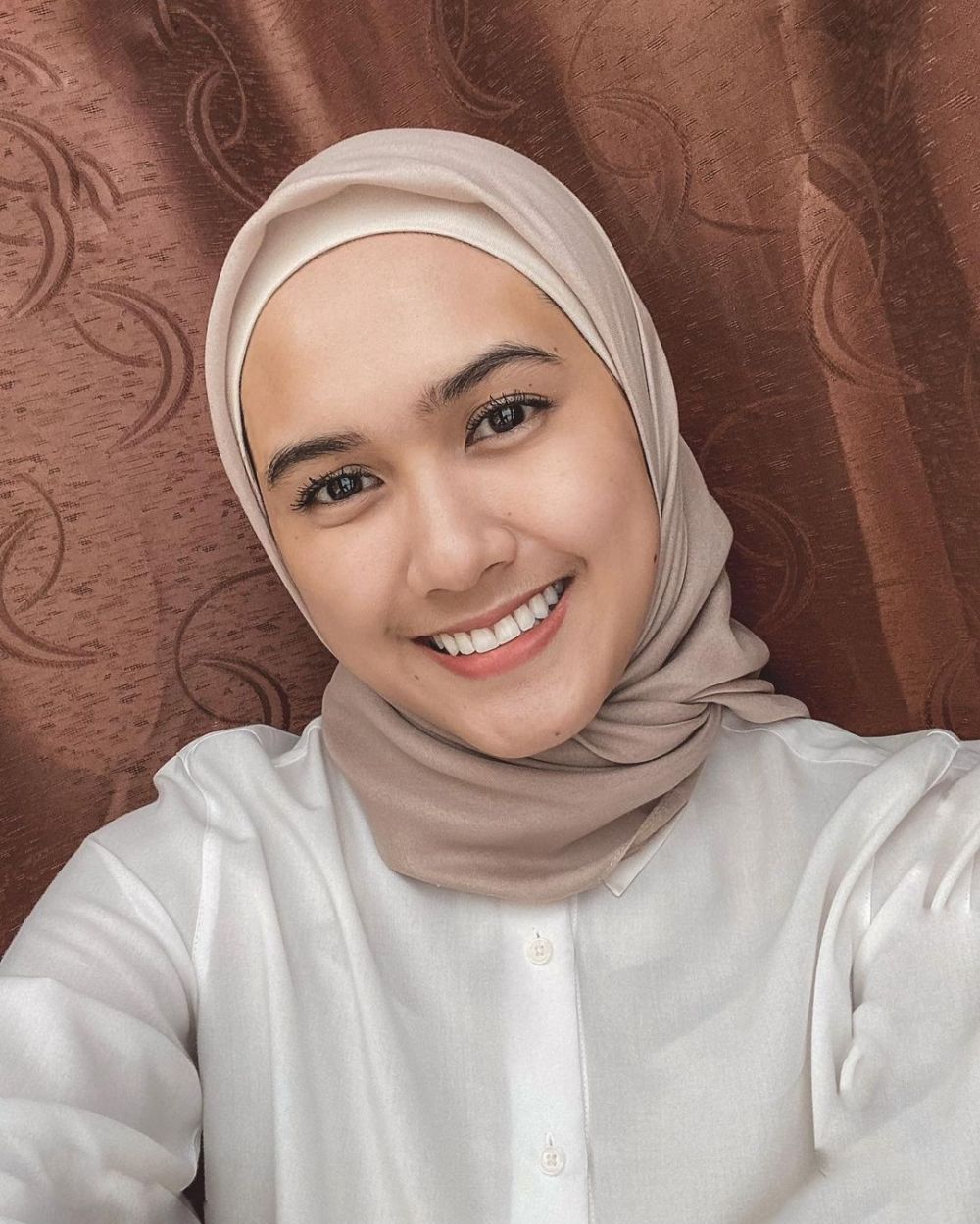 Download Foto Alyssa Soebandono Berhijab Nomer 18