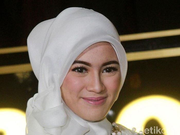 Detail Foto Alyssa Soebandono Berhijab Nomer 31