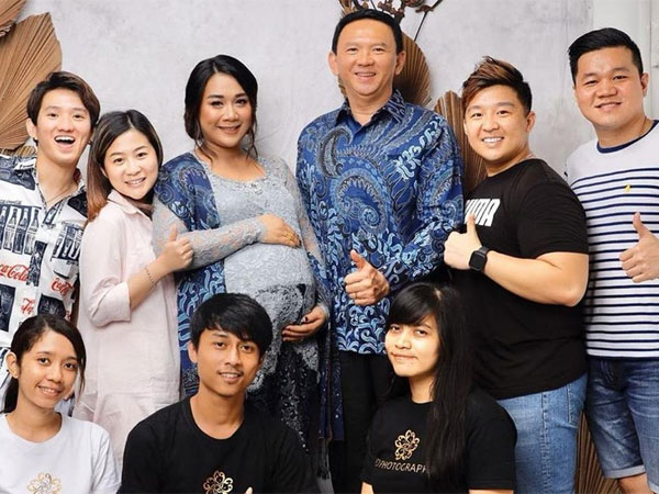 Detail Foto Anak Anak Ahok Nomer 42