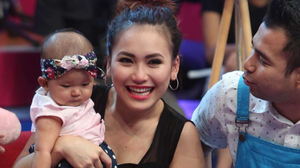 Detail Foto Anak Ayu Ting Ting Nomer 28