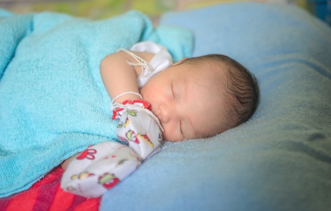 Detail Foto Anak Bayi Baru Lahir Nomer 2