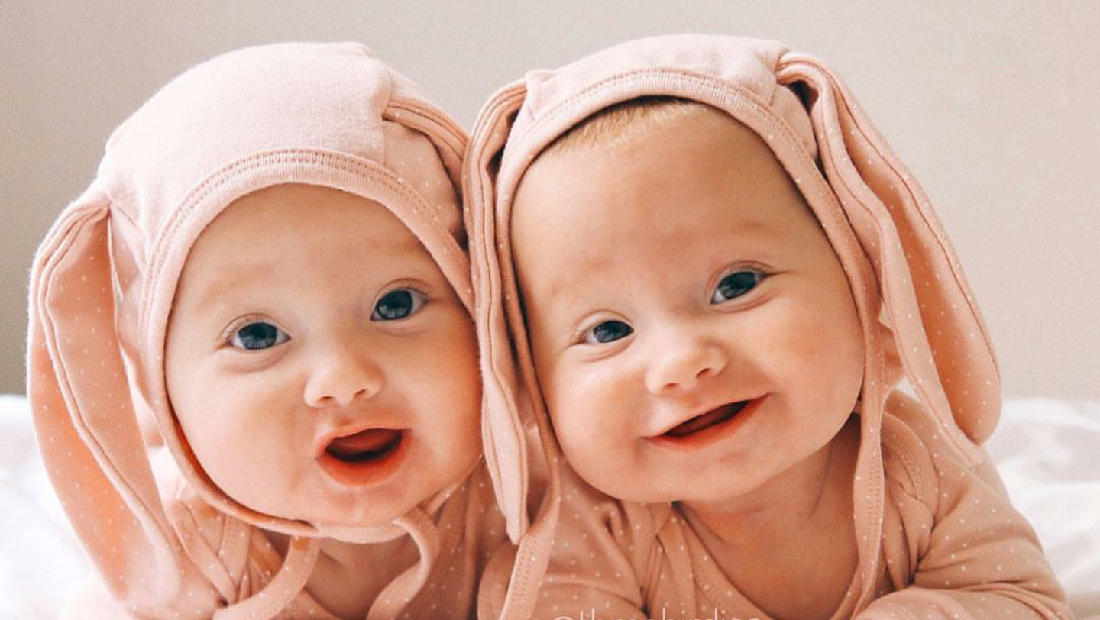 Detail Foto Anak Bayi Kembar Nomer 4