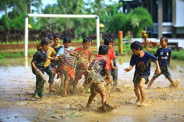 Detail Foto Anak Bermain Jaman Dulu Nomer 2