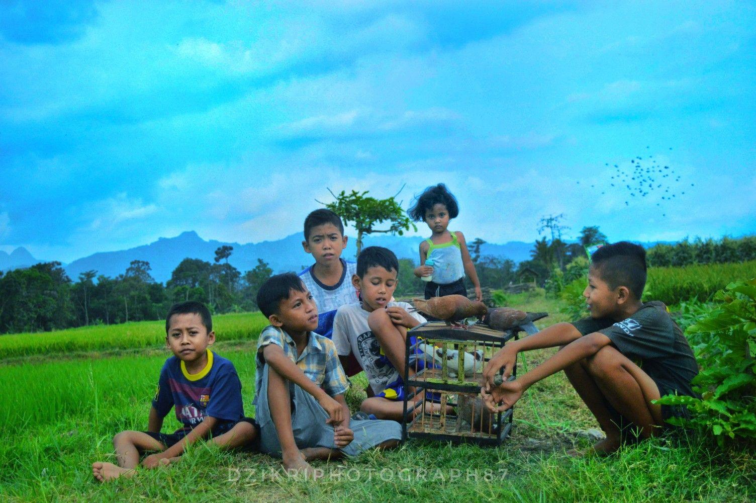 Detail Foto Anak Desa Bermain Nomer 20