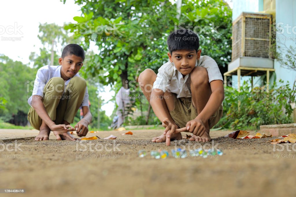 Detail Foto Anak Desa Bermain Nomer 41