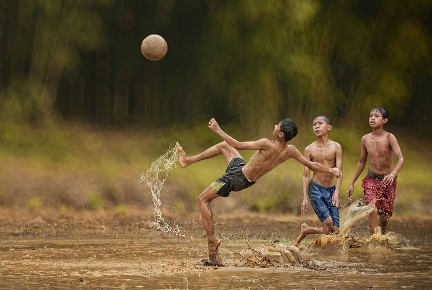 Detail Foto Anak Desa Bermain Nomer 6