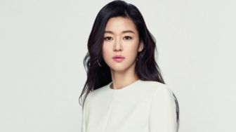 Detail Foto Anak Jun Ji Hyun Nomer 26