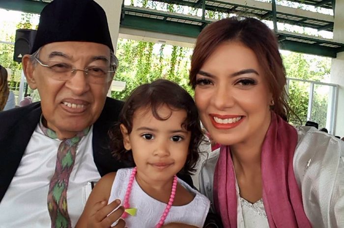 Detail Foto Anak Najwa Shihab Yang Meninggal Nomer 10