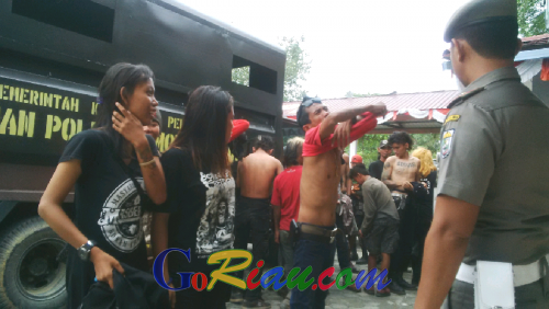 Detail Foto Anak Punk Perempuan Nomer 19