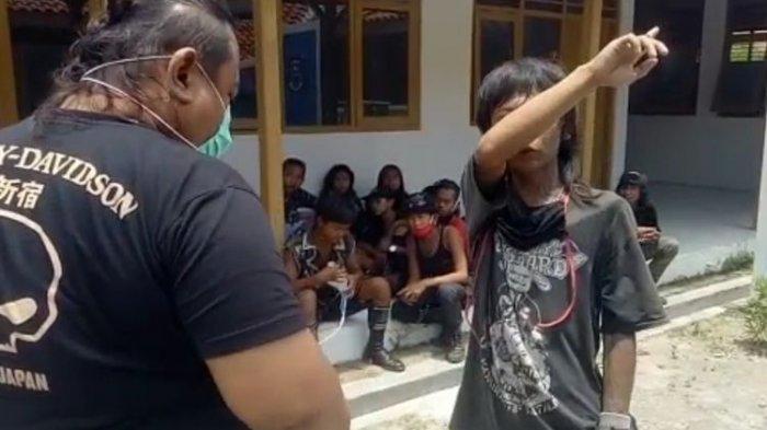 Detail Foto Anak Punk Perempuan Nomer 23