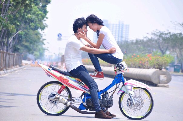 Detail Foto Anak Racing Romantis Nomer 7