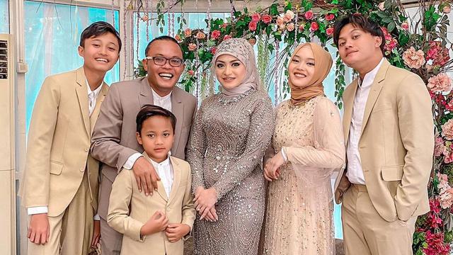 Detail Foto Anak Sule Rizky Febrian Nomer 3