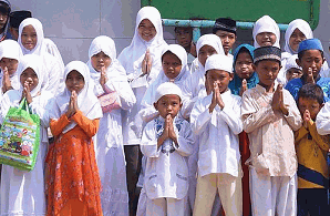 Detail Foto Anak Yatim Nomer 14