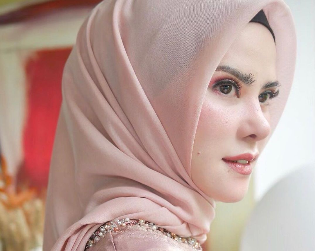 Detail Foto Angel Lelga Berhijab Nomer 33