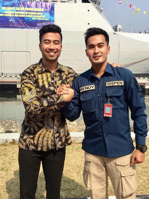 Detail Foto Angkatan Laut Ganteng Nomer 14