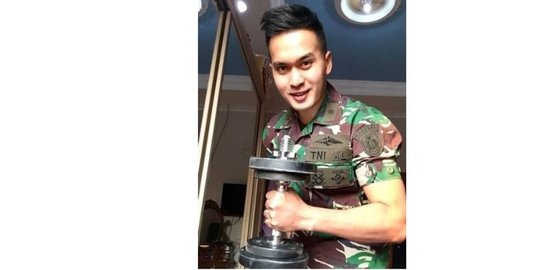 Detail Foto Angkatan Laut Ganteng Nomer 44