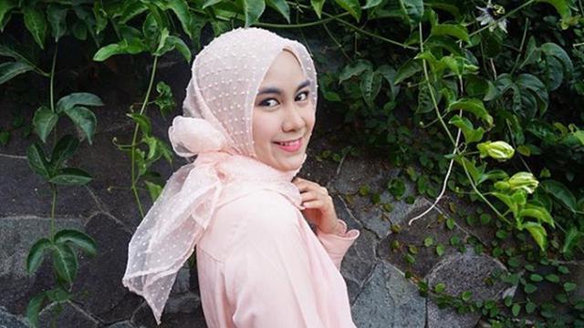 Detail Foto Anisa Rahma Cherrybelle Nomer 44