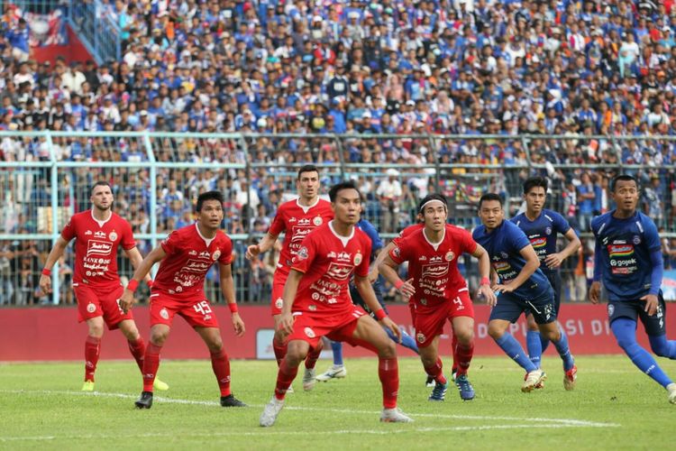 Detail Foto Arema Dan Persija Nomer 28