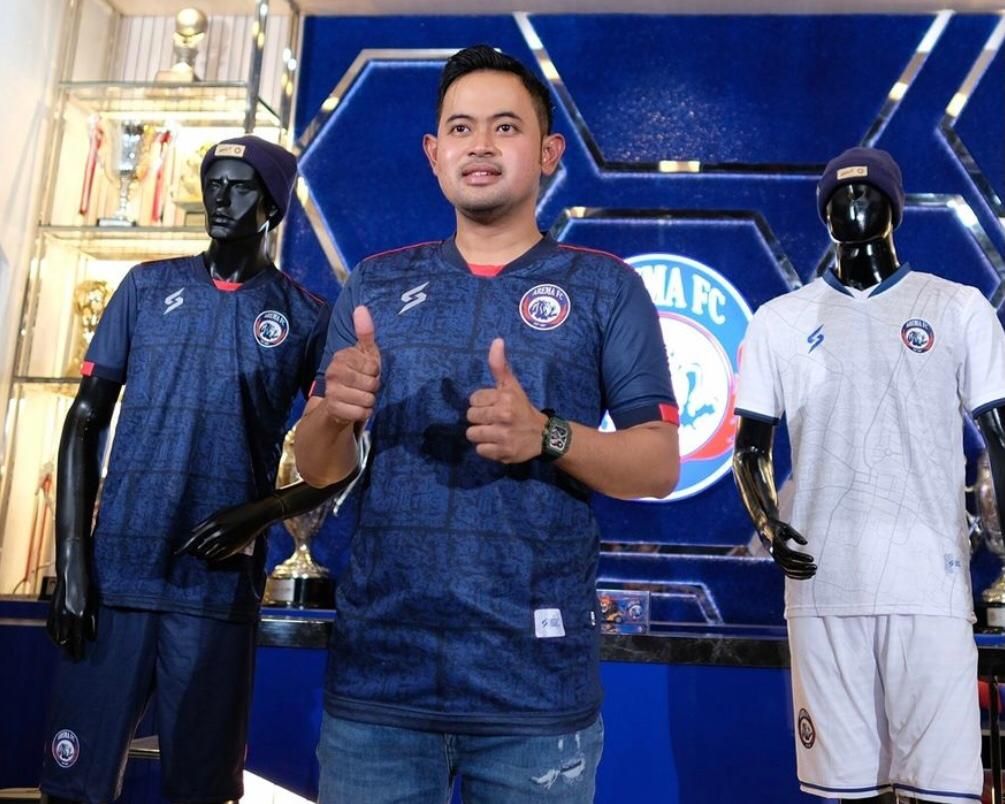 Detail Foto Arema Terbaru Nomer 22