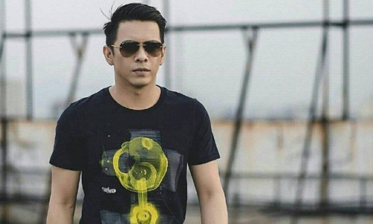 Detail Foto Ariel Noah Paling Keren Nomer 30