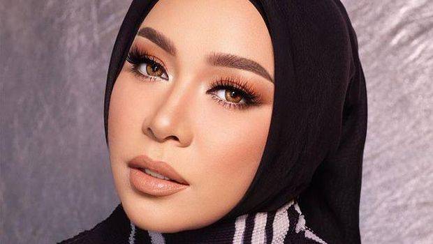 Detail Foto Ariel Tatum Berhijab Nomer 41